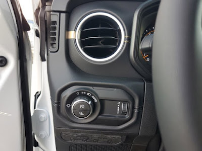 2025 Jeep Gladiator High Tide