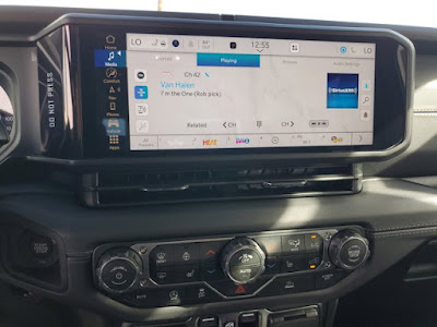 2025 Jeep Gladiator High Tide