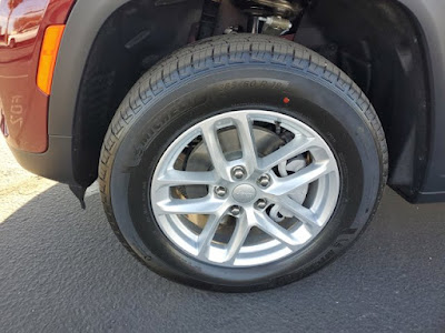 2025 Jeep Grand Cherokee Laredo X