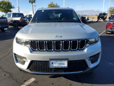2025 Jeep Grand Cherokee Laredo