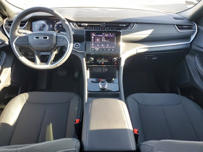 2025 Jeep Grand Cherokee Laredo X