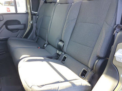 2026 Jeep Gladiator Sport S