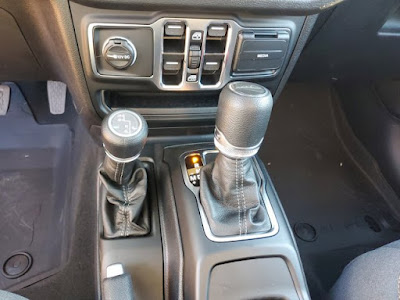 2026 Jeep Gladiator Sport S