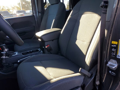 2026 Jeep Gladiator Willys