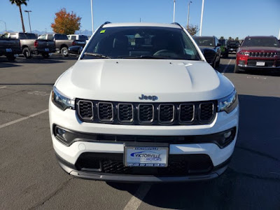 2026 Jeep Compass Latitude Altitude