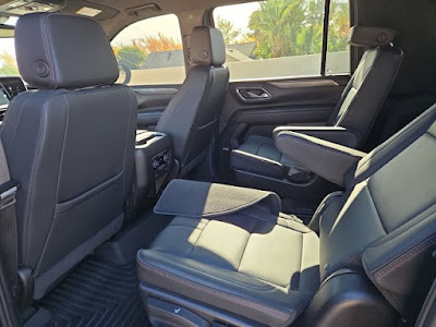 2024 Chevrolet Suburban RST