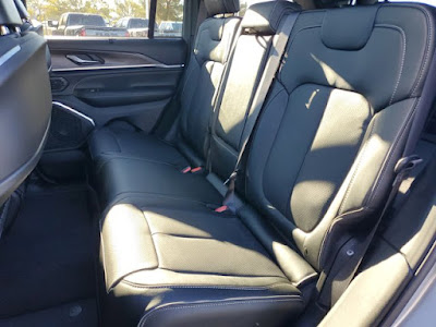 2025 Jeep Grand Cherokee Overland