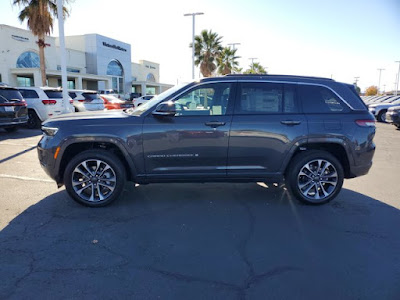 2025 Jeep Grand Cherokee Overland