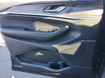 2025 Jeep Grand Cherokee Overland