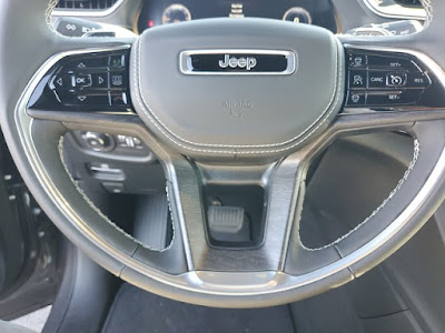 2025 Jeep Grand Cherokee Overland