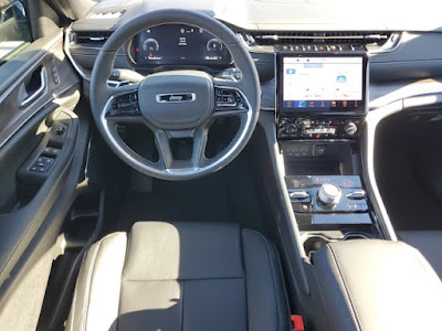 2025 Jeep Grand Cherokee Overland