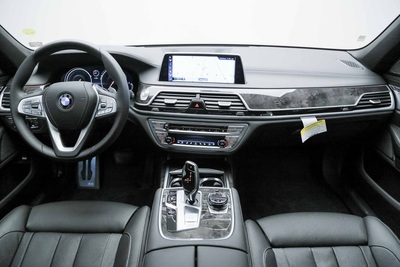 2017 BMW 7 Series 740i