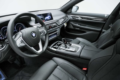 2017 BMW 7 Series 740i