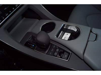 2019 Toyota Avalon Hybrid XSE
