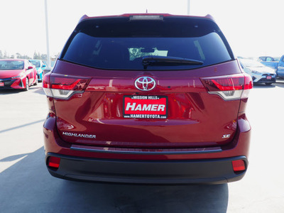 2019 Toyota Highlander SE