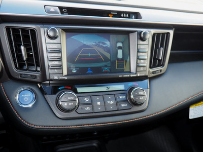 2018 Toyota RAV4 Hybrid SE