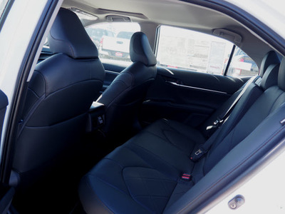 2019 Toyota Camry Hybrid XLE