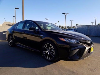 2020 Toyota Camry Hybrid SE