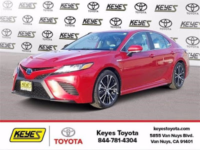 2020 Toyota Camry Hybrid SE