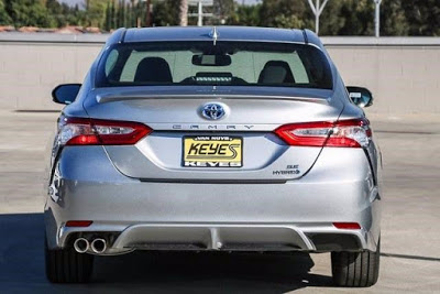 2020 Toyota Camry Hybrid SE