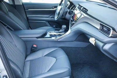 2020 Toyota Camry Hybrid SE