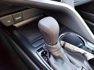 2020 Toyota Camry Hybrid LE