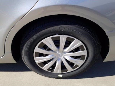2020 Toyota Camry Hybrid LE