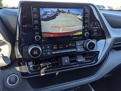 2021 Toyota Highlander LE