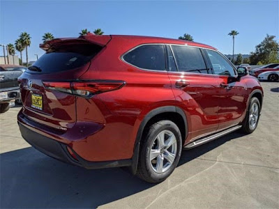 2021 Toyota Highlander LE