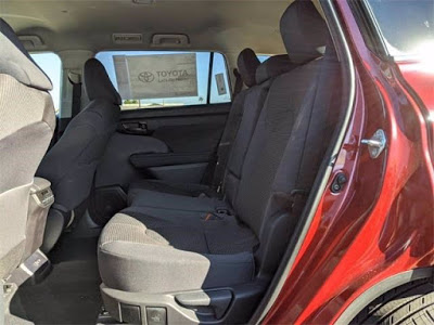 2021 Toyota Highlander LE
