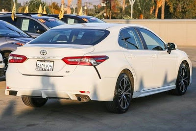 2018 Toyota Camry SE